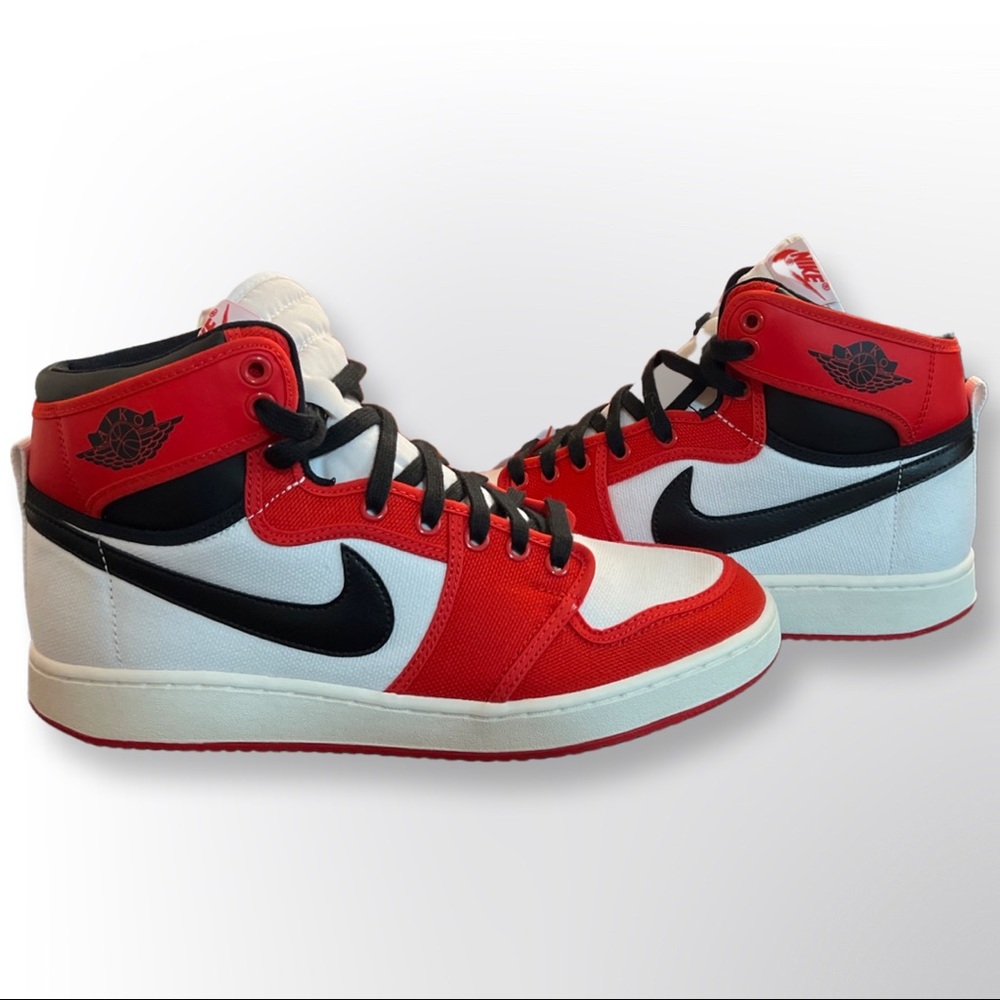 Jordan 1 Retro AJKO Chicago - Men’s 10.5/Women’s 12
